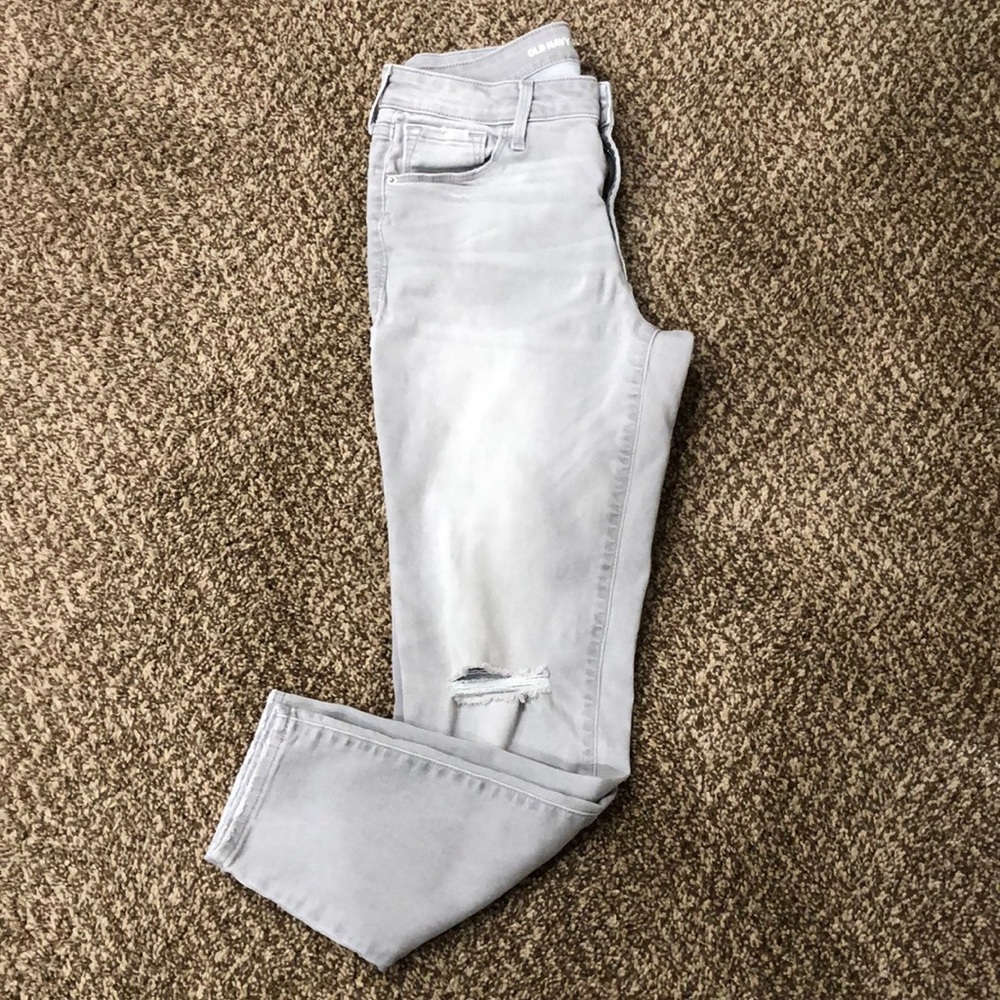 Old Navy Rockstar Distressed Jeans